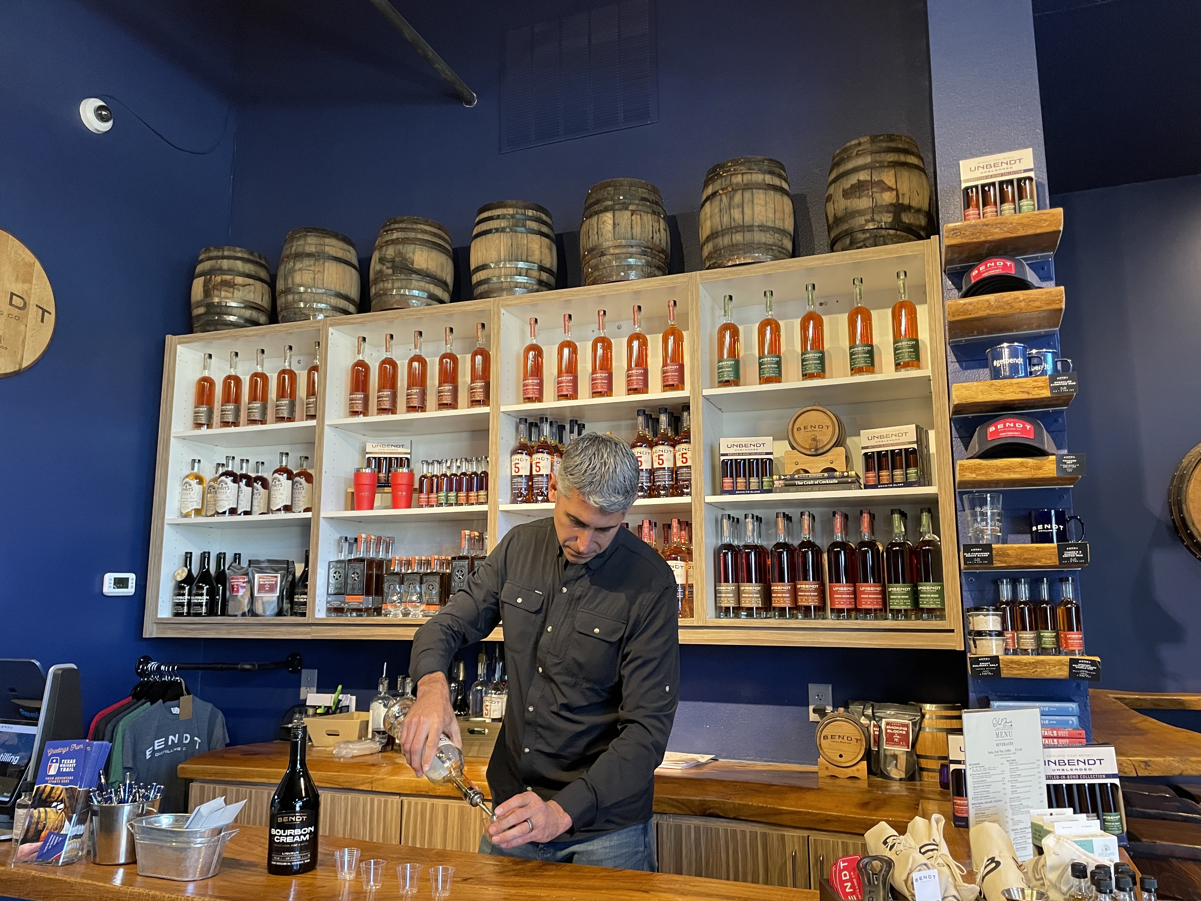 BENDT Distilling Co. テイスティングルーム
